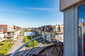 Modern Apartment with Terrace & public Pool, Bredene